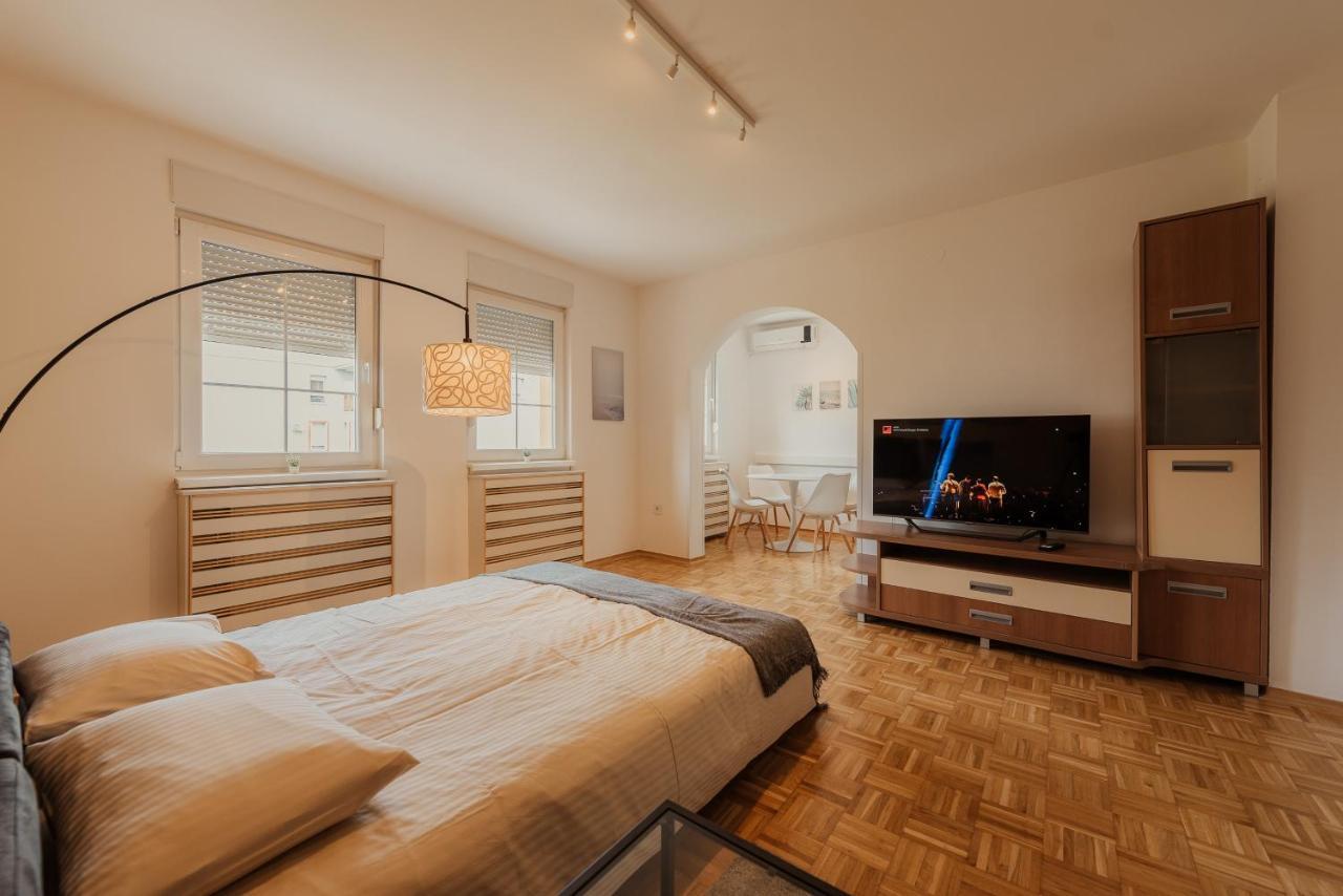 Mb Apartments Νόβι Σαντ Εξωτερικό φωτογραφία